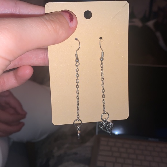 Earrings - Picture 5 of 5